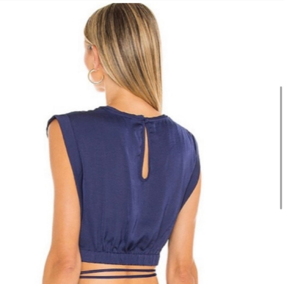 Free People Remi Cropped Satin Cap Sleeve Top in Pink Blush Size XS - Picture 3 of 9